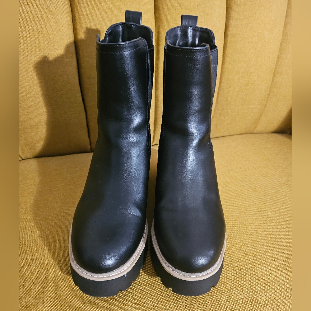 Women's Black Leather Boots